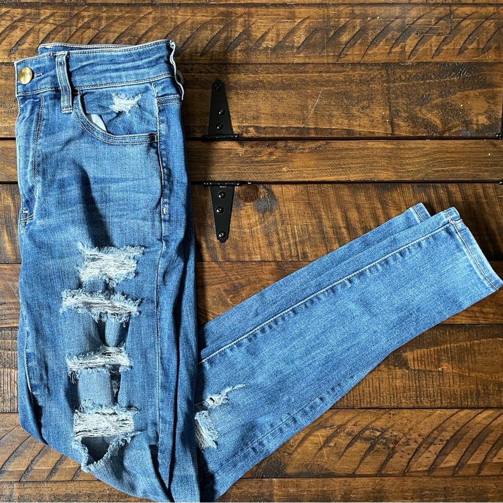American Eagle Outfitters Super Stretch X Distressed Denim Size 6 Skinny Jeans